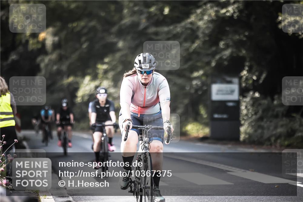 13.09.2026 - Stadtparktriathlon H.Heesch http://msf.ph/oto/10367375 13.09.2026 11:24:38 Radfahren 637, 649, 672, 722, 739, 762, 779, 795, 1799 meine-sportfotos.de