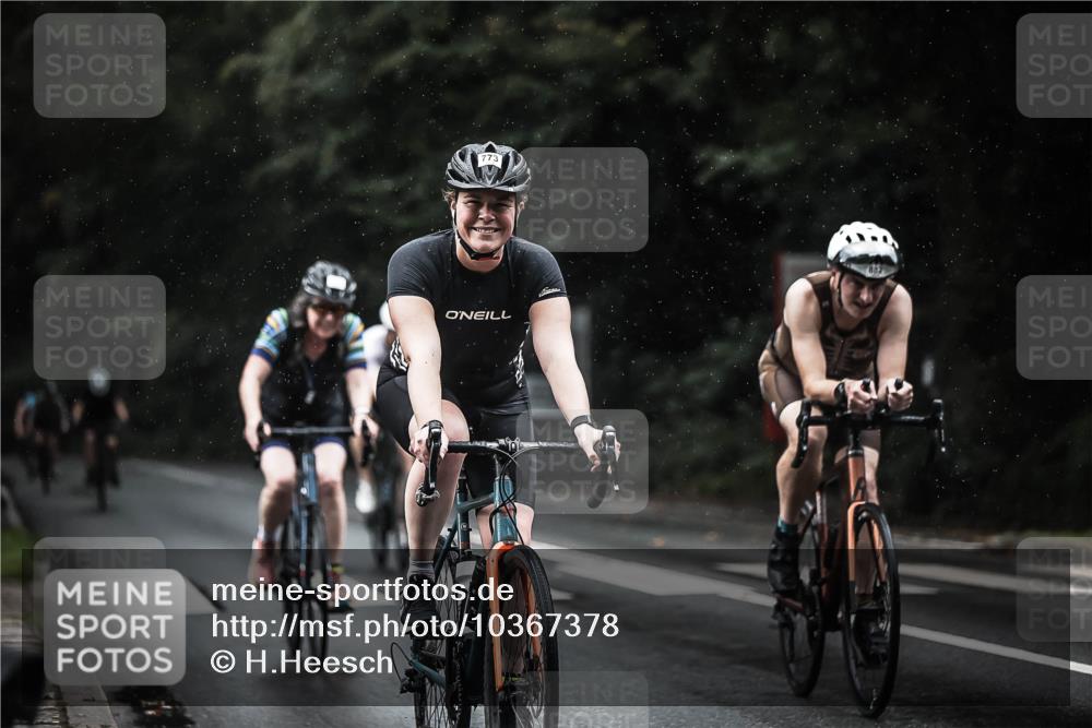 13.09.2026 - Stadtparktriathlon H.Heesch http://msf.ph/oto/10367378 13.09.2026 12:02:07 Radfahren 714, 773, 882, 892, 935, 949, 985, 1033 meine-sportfotos.de