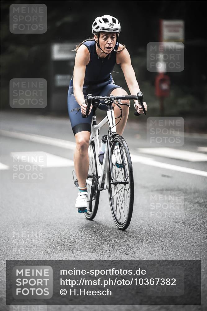 13.09.2026 - Stadtparktriathlon H.Heesch http://msf.ph/oto/10367382 13.09.2026 10:15:41 Radfahren 218, 295, 327, 329, 341, 409 meine-sportfotos.de