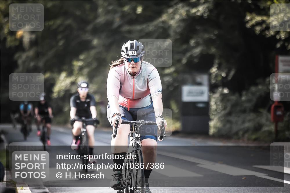13.09.2026 - Stadtparktriathlon H.Heesch http://msf.ph/oto/10367386 13.09.2026 11:24:39 Radfahren 637, 649, 672, 722, 739, 762, 779, 795, 1799 meine-sportfotos.de