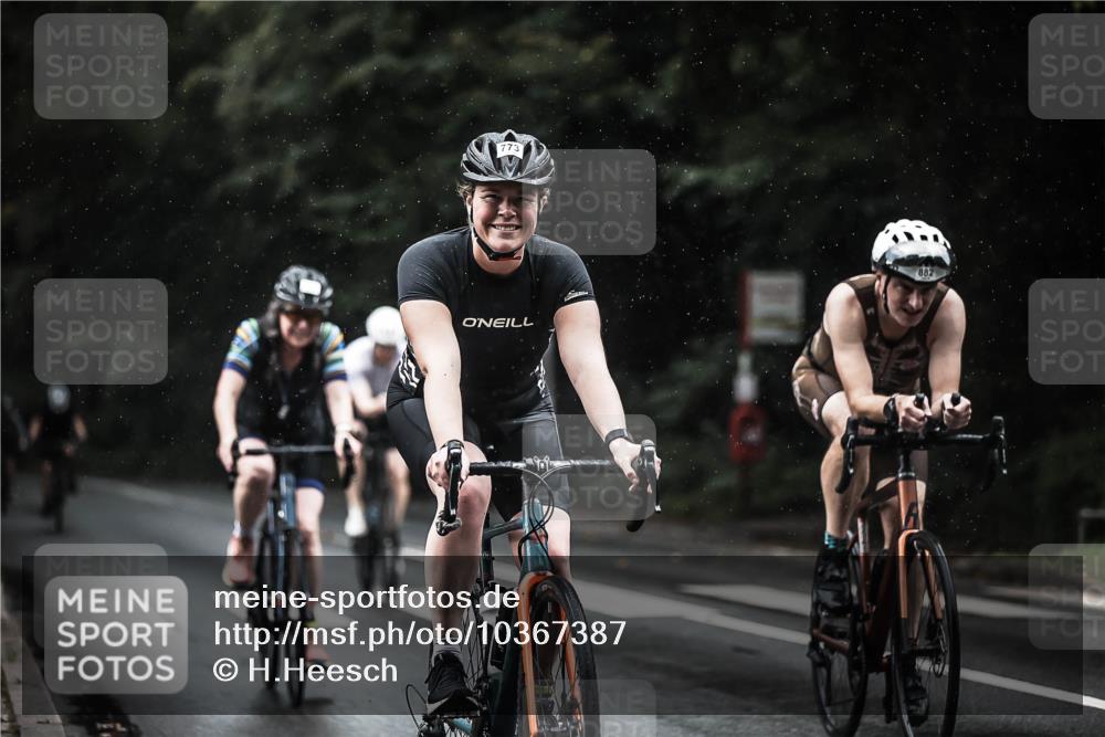 13.09.2026 - Stadtparktriathlon H.Heesch http://msf.ph/oto/10367387 13.09.2026 12:02:07 Radfahren 714, 773, 882, 892, 935, 949, 985, 1033 meine-sportfotos.de
