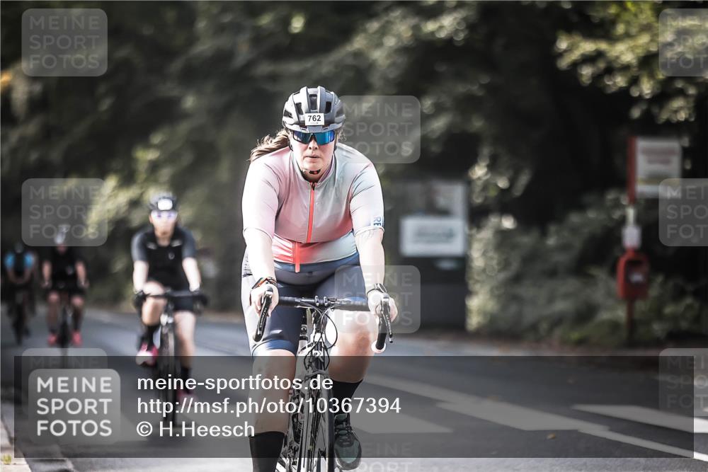 13.09.2026 - Stadtparktriathlon H.Heesch http://msf.ph/oto/10367394 13.09.2026 11:24:39 Radfahren 637, 649, 672, 722, 739, 762, 779, 795, 1799 meine-sportfotos.de