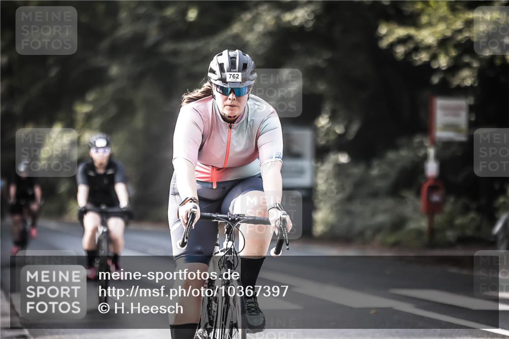 13.09.2026 - Stadtparktriathlon H.Heesch http://msf.ph/oto/10367397 13.09.2026 11:24:39 Radfahren 637, 649, 672, 722, 739, 762, 779, 795, 1799 meine-sportfotos.de