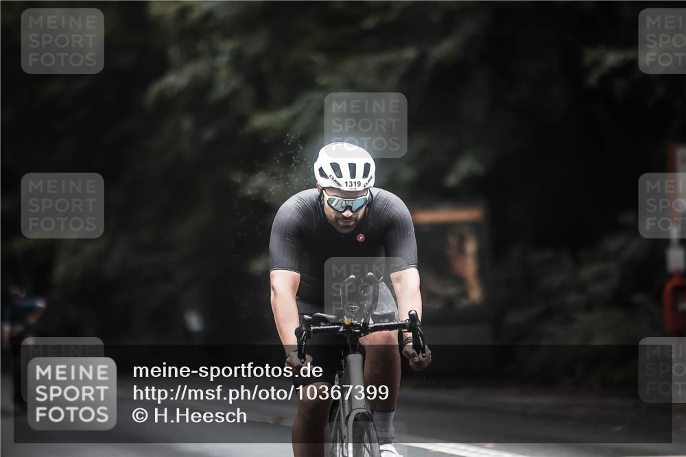 13.09.2026 - Stadtparktriathlon H.Heesch http://msf.ph/oto/10367399 13.09.2026 13:17:20 Radfahren 1239, 1319, 1324, 1370, 1422 meine-sportfotos.de