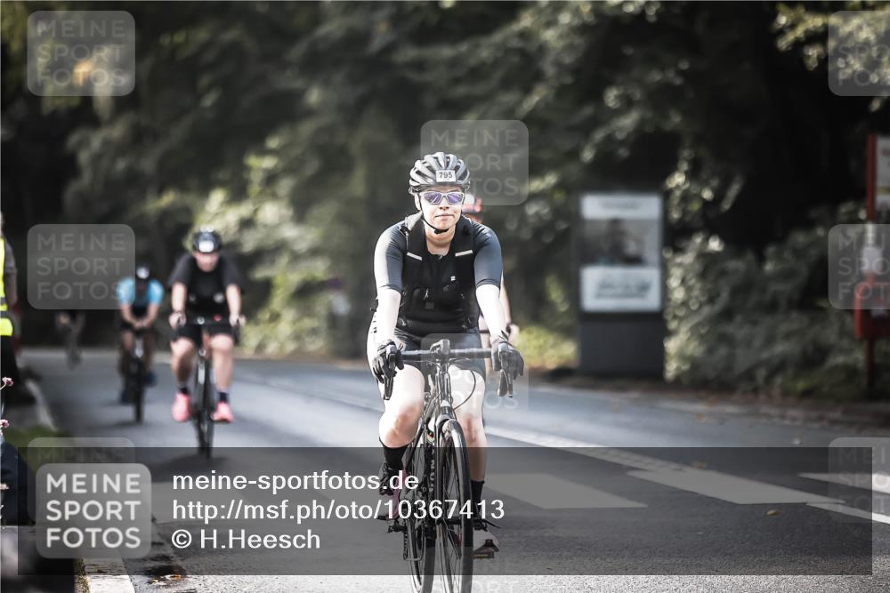 13.09.2026 - Stadtparktriathlon H.Heesch http://msf.ph/oto/10367413 13.09.2026 11:24:40 Radfahren 637, 672, 722, 739, 762, 779, 795, 1799 meine-sportfotos.de