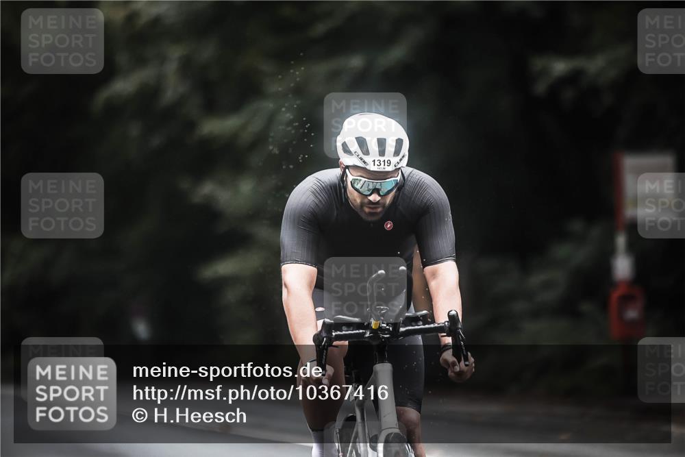 13.09.2026 - Stadtparktriathlon H.Heesch http://msf.ph/oto/10367416 13.09.2026 13:17:20 Radfahren 1239, 1319, 1324, 1370, 1422 meine-sportfotos.de