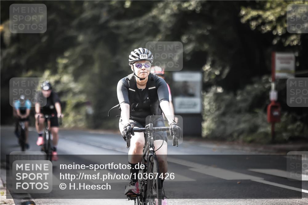 13.09.2026 - Stadtparktriathlon H.Heesch http://msf.ph/oto/10367426 13.09.2026 11:24:40 Radfahren 637, 672, 722, 739, 762, 779, 795, 1799 meine-sportfotos.de