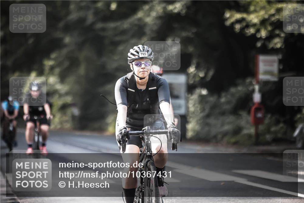 13.09.2026 - Stadtparktriathlon H.Heesch http://msf.ph/oto/10367431 13.09.2026 11:24:40 Radfahren 637, 672, 722, 739, 762, 779, 795, 1799 meine-sportfotos.de