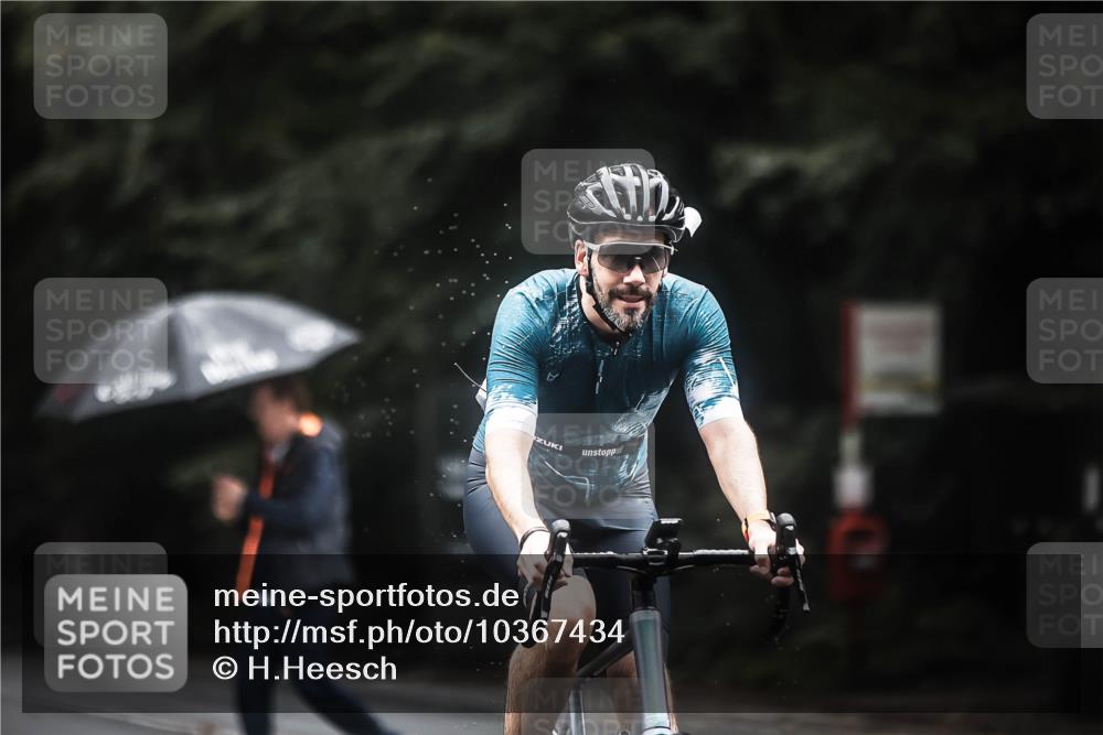 13.09.2026 - Stadtparktriathlon H.Heesch http://msf.ph/oto/10367434 13.09.2026 13:17:26 Radfahren 1362, 1368, 1370 meine-sportfotos.de