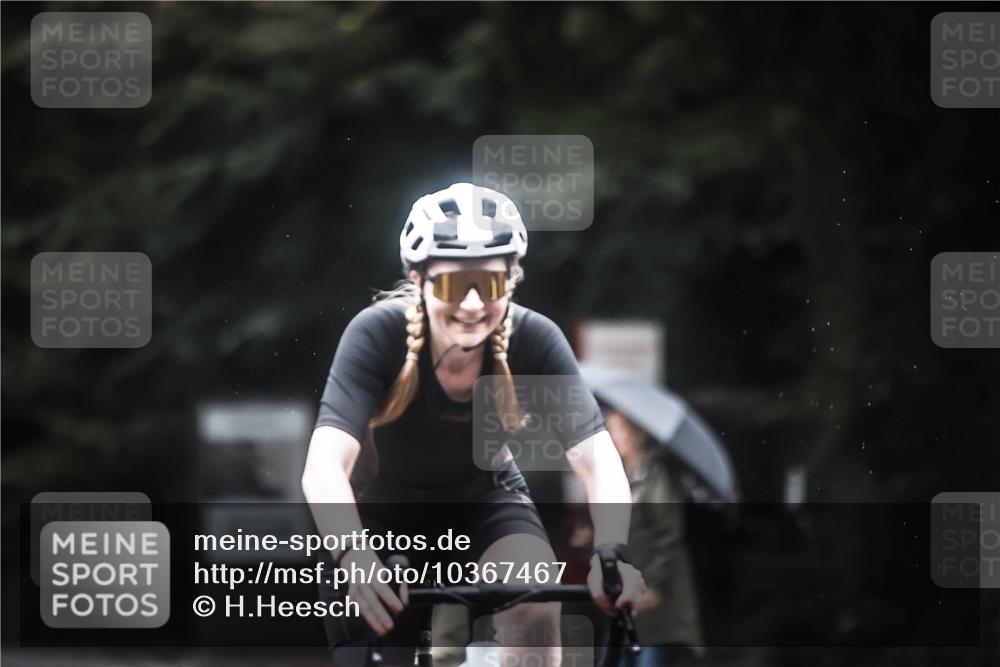 13.09.2026 - Stadtparktriathlon H.Heesch http://msf.ph/oto/10367467 13.09.2026 13:17:33 Radfahren 1362, 1368 meine-sportfotos.de