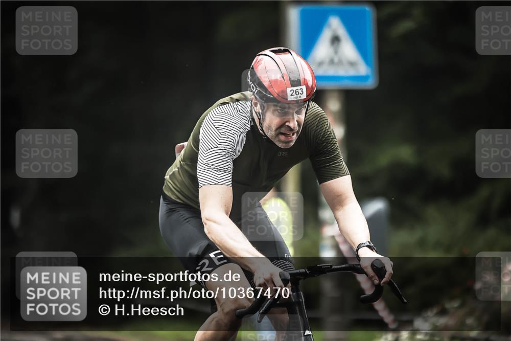 13.09.2026 - Stadtparktriathlon H.Heesch http://msf.ph/oto/10367470 13.09.2026 10:15:48 Radfahren 263, 295, 327 meine-sportfotos.de