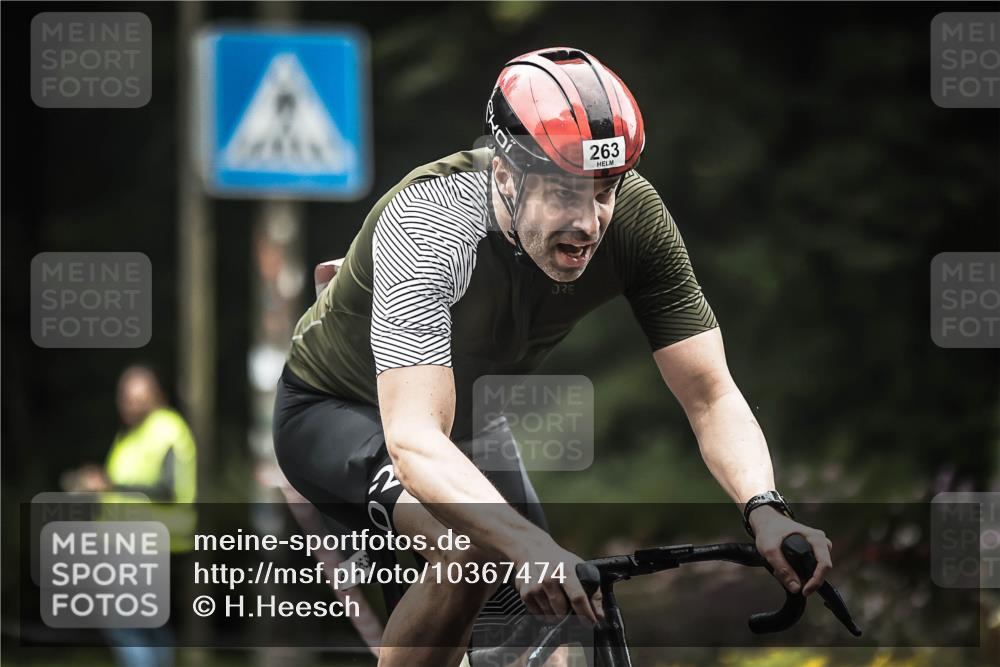 13.09.2026 - Stadtparktriathlon H.Heesch http://msf.ph/oto/10367474 13.09.2026 10:15:49 Radfahren 263, 295, 327 meine-sportfotos.de