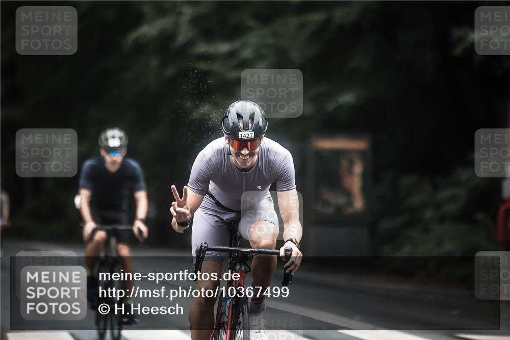 13.09.2026 - Stadtparktriathlon H.Heesch http://msf.ph/oto/10367499 13.09.2026 13:17:43 Radfahren 1231, 1375, 1389, 1405, 1427 meine-sportfotos.de