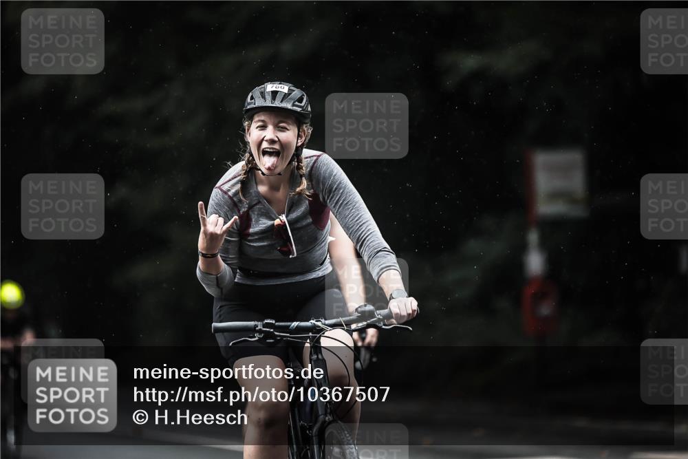 13.09.2026 - Stadtparktriathlon H.Heesch http://msf.ph/oto/10367507 13.09.2026 12:02:14 Radfahren 714, 780, 869, 926, 949, 977 meine-sportfotos.de