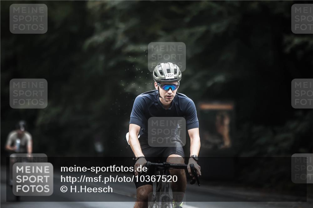 13.09.2026 - Stadtparktriathlon H.Heesch http://msf.ph/oto/10367520 13.09.2026 13:17:44 Radfahren 1231, 1375, 1389, 1405, 1427 meine-sportfotos.de
