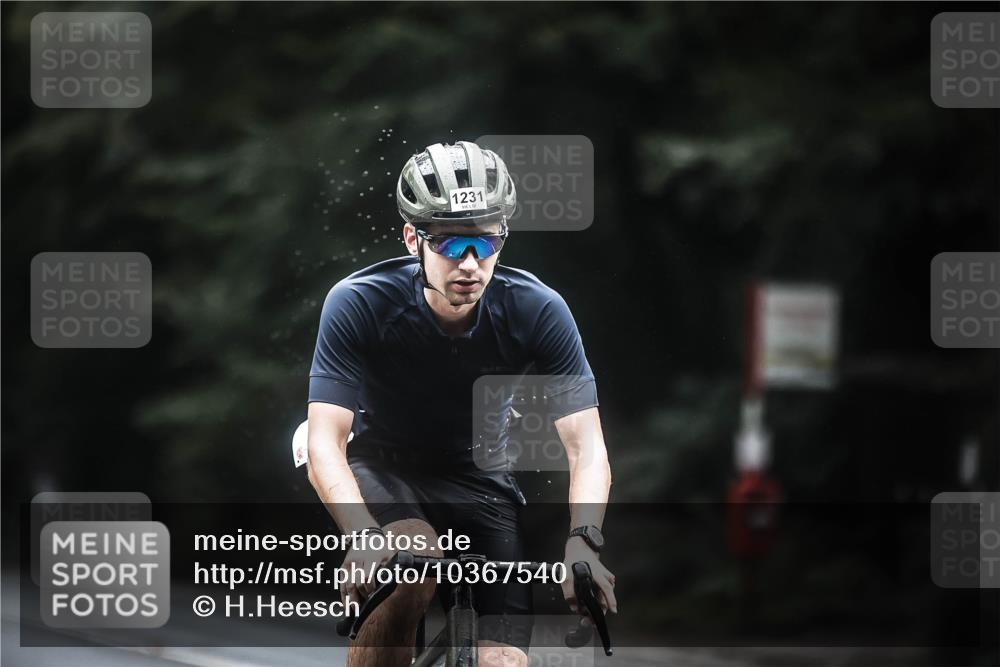 13.09.2026 - Stadtparktriathlon H.Heesch http://msf.ph/oto/10367540 13.09.2026 13:17:44 Radfahren 1231, 1375, 1389, 1405, 1427 meine-sportfotos.de