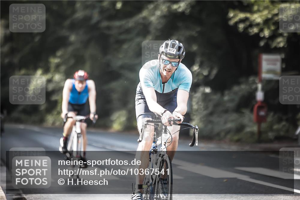 13.09.2026 - Stadtparktriathlon H.Heesch http://msf.ph/oto/10367541 13.09.2026 11:24:43 Radfahren 606, 637, 672, 722, 739, 762, 795, 1799 meine-sportfotos.de