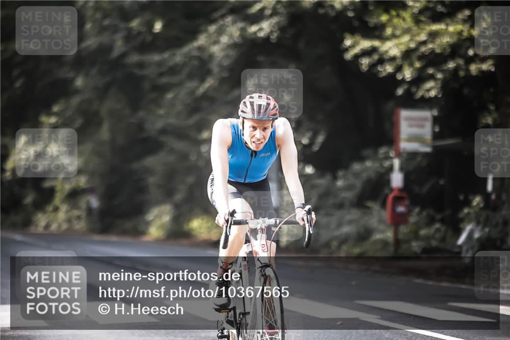 13.09.2026 - Stadtparktriathlon H.Heesch http://msf.ph/oto/10367565 13.09.2026 11:24:44 Radfahren 606, 637, 672, 722, 739, 762, 795 meine-sportfotos.de