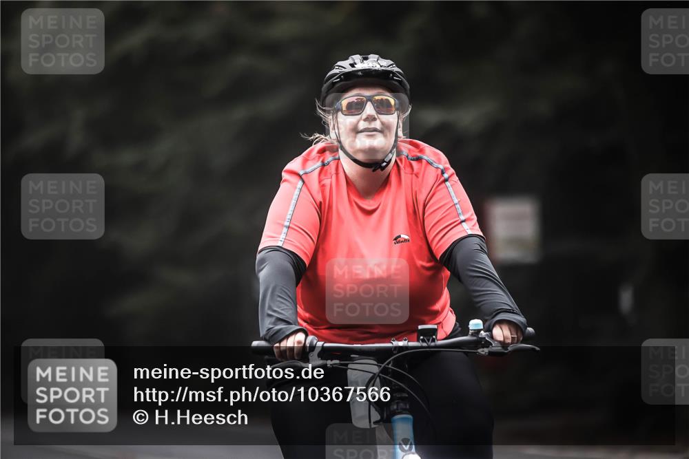 13.09.2026 - Stadtparktriathlon H.Heesch http://msf.ph/oto/10367566 13.09.2026 10:16:03 Radfahren 216, 278 meine-sportfotos.de