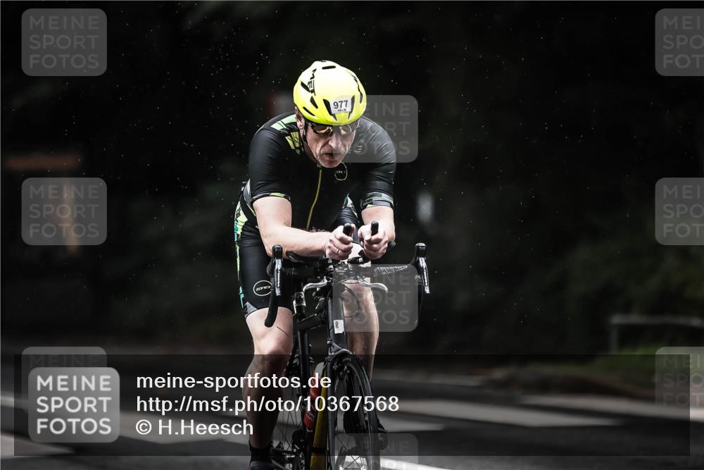 13.09.2026 - Stadtparktriathlon H.Heesch http://msf.ph/oto/10367568 13.09.2026 12:02:16 Radfahren 780, 869, 926, 949, 977 meine-sportfotos.de