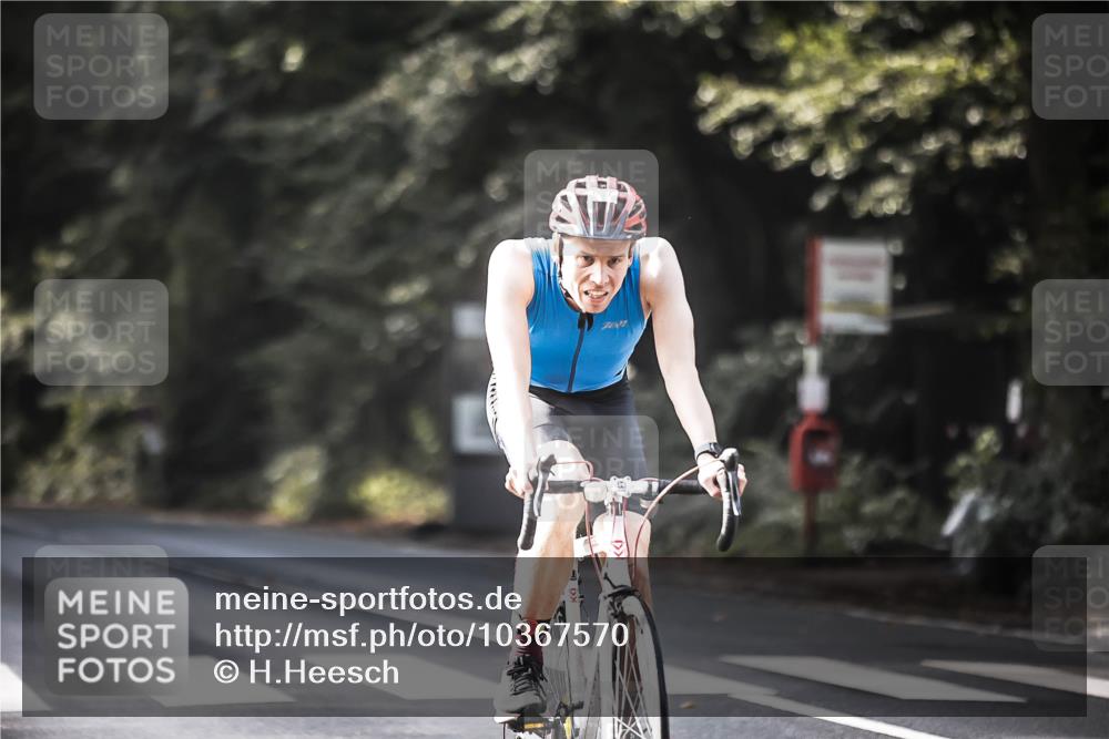 13.09.2026 - Stadtparktriathlon H.Heesch http://msf.ph/oto/10367570 13.09.2026 11:24:44 Radfahren 606, 637, 672, 722, 739, 762, 795 meine-sportfotos.de