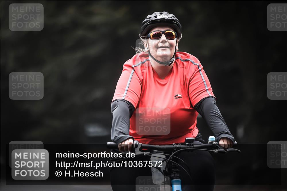13.09.2026 - Stadtparktriathlon H.Heesch http://msf.ph/oto/10367572 13.09.2026 10:16:03 Radfahren 216, 278 meine-sportfotos.de
