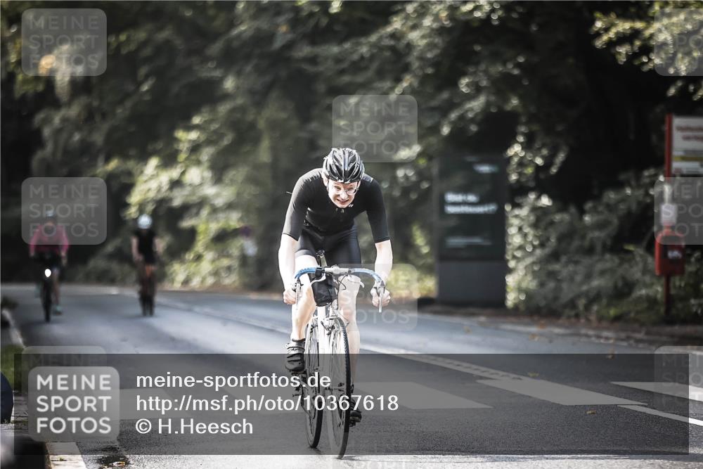 13.09.2026 - Stadtparktriathlon H.Heesch http://msf.ph/oto/10367618 13.09.2026 11:24:49 Radfahren 606, 637, 662, 672, 816 meine-sportfotos.de