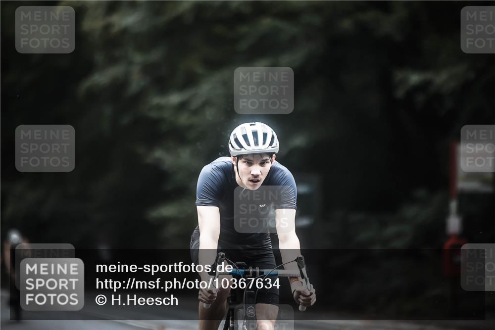13.09.2026 - Stadtparktriathlon H.Heesch http://msf.ph/oto/10367634 13.09.2026 13:17:53 Radfahren 1396, 1405, 1465, 1472, 1475, 1477 meine-sportfotos.de
