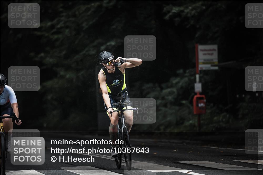 13.09.2026 - Stadtparktriathlon H.Heesch http://msf.ph/oto/10367643 13.09.2026 12:02:22 Radfahren 756, 862, 926, 933, 959, 977, 1016 meine-sportfotos.de