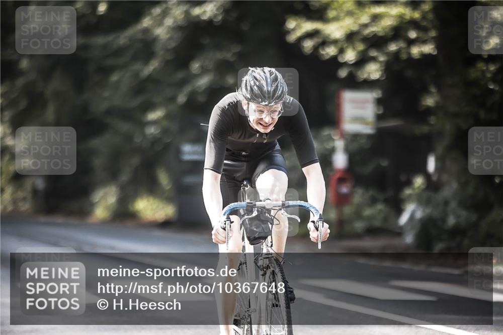 13.09.2026 - Stadtparktriathlon H.Heesch http://msf.ph/oto/10367648 13.09.2026 11:24:49 Radfahren 606, 637, 662, 672, 816 meine-sportfotos.de