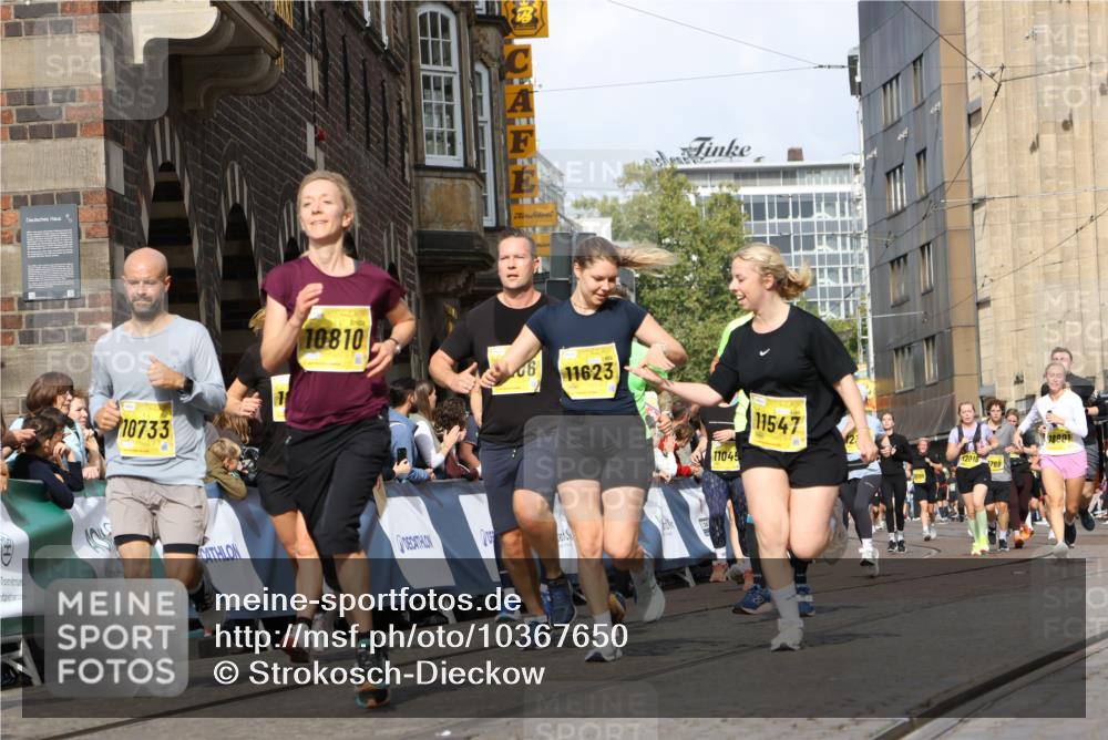 13.09.2026 - 21. swb-Marathon Bremen Strokosch-Dieckow http://msf.ph/oto/10367650 13.09.2026 11:00:27 Ziel 10175, 10758, 10867, 11016, 11071, 11158, 11159, 11160, 11250, 11259, 11445, 11453, 11524, 11525, 11528, 11587, 11588, 11589, 11879, 11907, 12123, 12190, 12274, 12352, 10263, 10272, 10275, 10306, 10369, 11162, 11180, 11556, 11687, 11708, 11769, 11838, 12018, 12430 meine-sportfotos.de