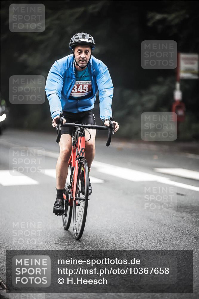 13.09.2026 - Stadtparktriathlon H.Heesch http://msf.ph/oto/10367658 13.09.2026 10:16:20 Radfahren 211, 221, 227, 287, 345 meine-sportfotos.de