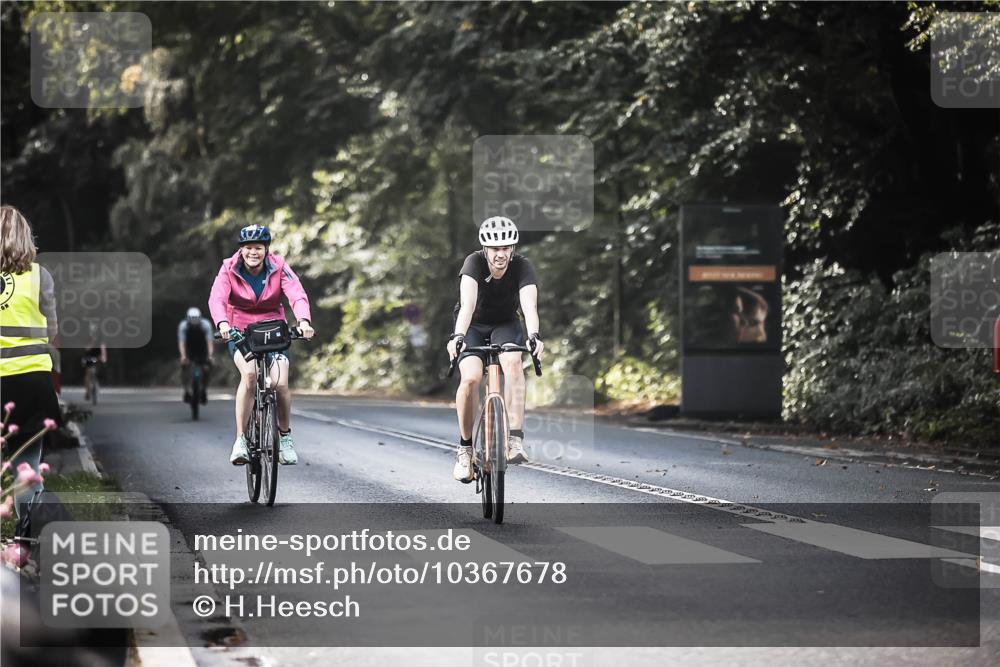 13.09.2026 - Stadtparktriathlon H.Heesch http://msf.ph/oto/10367678 13.09.2026 11:24:52 Radfahren 606, 662, 816 meine-sportfotos.de