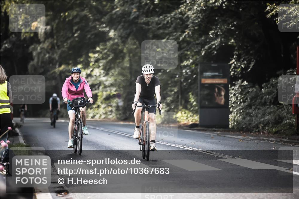 13.09.2026 - Stadtparktriathlon H.Heesch http://msf.ph/oto/10367683 13.09.2026 11:24:52 Radfahren 606, 662, 816 meine-sportfotos.de