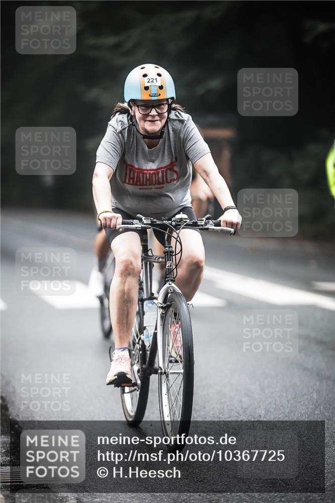 13.09.2026 - Stadtparktriathlon H.Heesch http://msf.ph/oto/10367725 13.09.2026 10:16:23 Radfahren 211, 221, 227, 284, 287, 301, 345 meine-sportfotos.de