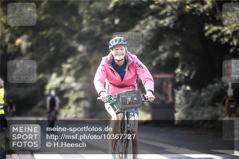 13.09.2026 - Stadtparktriathlon H.Heesch http://msf.ph/oto/10367727 13.09.2026 11:24:55 Radfahren 606, 657, 662, 816 meine-sportfotos.de