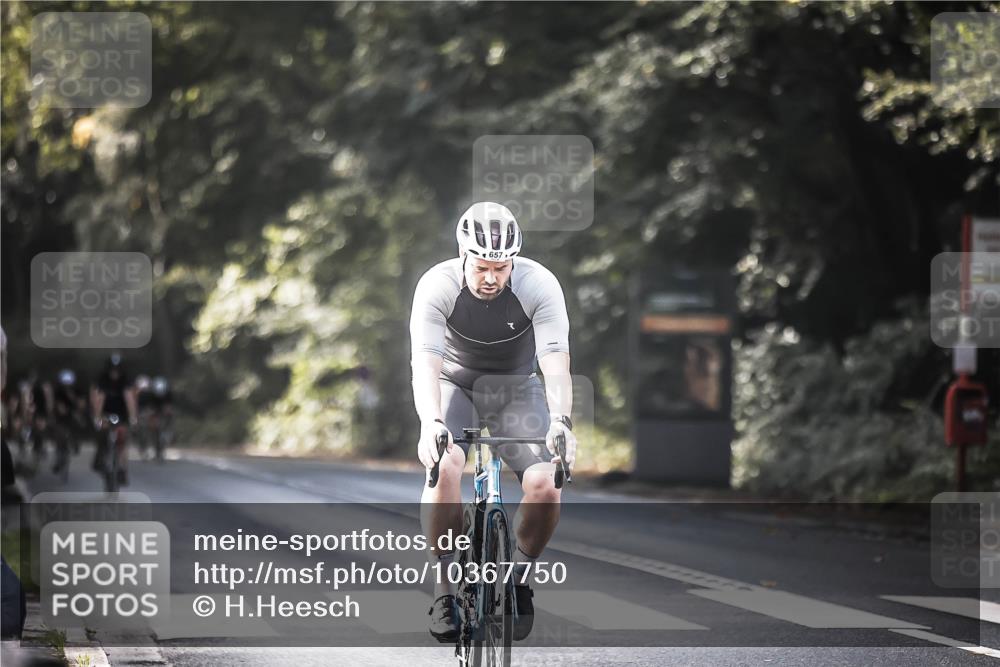 13.09.2026 - Stadtparktriathlon H.Heesch http://msf.ph/oto/10367750 13.09.2026 11:24:59 Radfahren 657, 662, 752, 763, 816 meine-sportfotos.de
