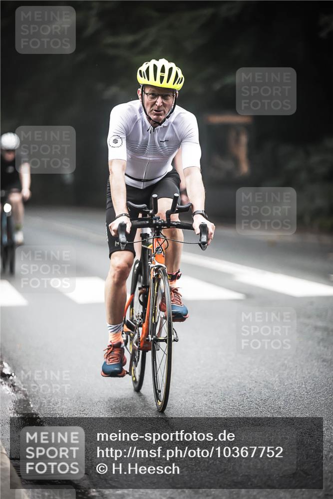 13.09.2026 - Stadtparktriathlon H.Heesch http://msf.ph/oto/10367752 13.09.2026 10:16:27 Radfahren 211, 221, 224, 227, 284, 287, 301, 348, 351 meine-sportfotos.de