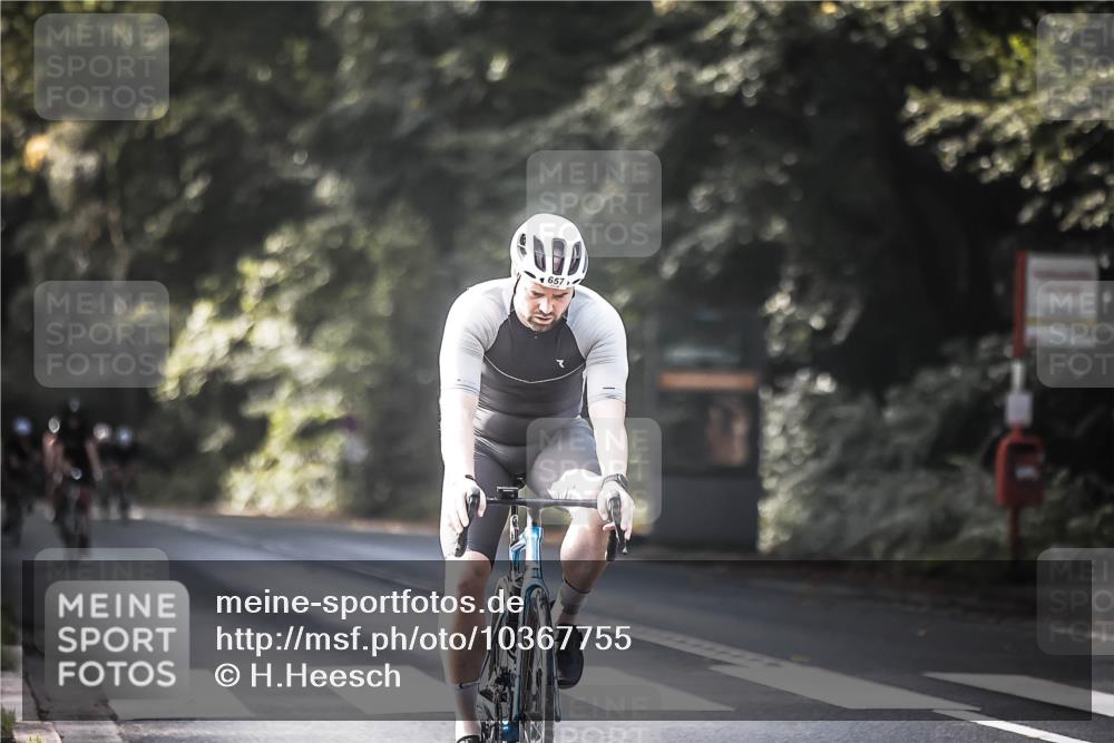 13.09.2026 - Stadtparktriathlon H.Heesch http://msf.ph/oto/10367755 13.09.2026 11:24:59 Radfahren 657, 662, 752, 763, 816 meine-sportfotos.de