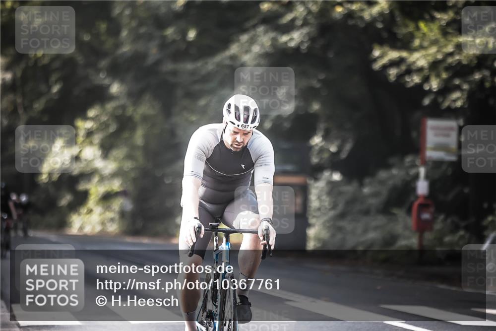 13.09.2026 - Stadtparktriathlon H.Heesch http://msf.ph/oto/10367761 13.09.2026 11:24:59 Radfahren 657, 662, 752, 763, 816 meine-sportfotos.de