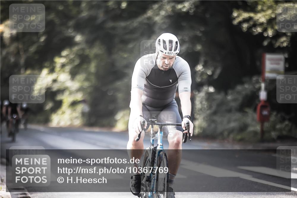 13.09.2026 - Stadtparktriathlon H.Heesch http://msf.ph/oto/10367769 13.09.2026 11:24:59 Radfahren 657, 662, 752, 763, 816 meine-sportfotos.de
