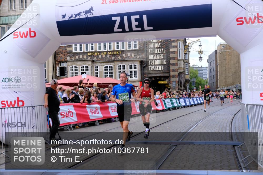 13.09.2026 - 21. swb-Marathon Bremen Tim E. http://msf.ph/oto/10367781 13.09.2026 13:04:54 Ziel 744, 1223, 1224, 1860, 2207, 2956, 5283, 8701, 8936, 9070, 13034 meine-sportfotos.de