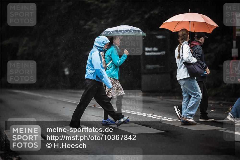 13.09.2026 - Stadtparktriathlon H.Heesch http://msf.ph/oto/10367842 13.09.2026 12:02:40 Radfahren 854, 859, 860, 946, 1029 meine-sportfotos.de