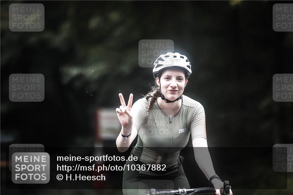 13.09.2026 - Stadtparktriathlon H.Heesch http://msf.ph/oto/10367882 13.09.2026 13:18:17 Radfahren 1329, 1367, 1397, 1417, 1443 meine-sportfotos.de