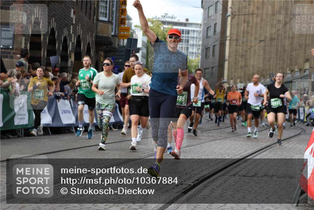 13.09.2026 - 21. swb-Marathon Bremen Strokosch-Dieckow http://msf.ph/oto/10367884 13.09.2026 13:35:53 Ziel 156, 607, 2041, 2090, 2318, 2356, 3055, 3087, 3226, 3621, 3704, 3780, 4326, 5308, 5661, 6315, 6418, 6465, 6466, 6644, 6649, 7285, 7377, 7597, 7675, 7700, 8401, 8530, 8816, 8915, 9784, 9845, 9862, 9887, 9892, 563, 1867, 2565, 3026, 3224, 3454, 3489, 4016, 5026, 5259, 5276, 5816, 6159, 6874, 6982, 7036, 7043, 7256, 7385, 7804, 8145, 8227, 8275, 8488, 9076, 9243, 9497, 13179 meine-sportfotos.de