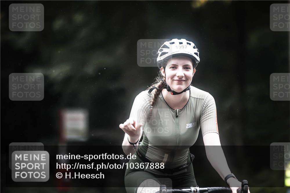 13.09.2026 - Stadtparktriathlon H.Heesch http://msf.ph/oto/10367888 13.09.2026 13:18:17 Radfahren 1329, 1367, 1397, 1417, 1443 meine-sportfotos.de