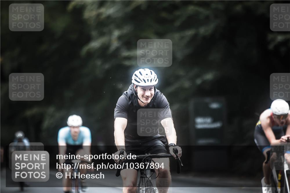 13.09.2026 - Stadtparktriathlon H.Heesch http://msf.ph/oto/10367894 13.09.2026 13:18:18 Radfahren 1329, 1367, 1397, 1417, 1443 meine-sportfotos.de