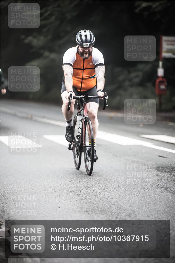 13.09.2026 - Stadtparktriathlon H.Heesch http://msf.ph/oto/10367915 13.09.2026 10:16:37 Radfahren 224, 236, 289, 348, 351 meine-sportfotos.de