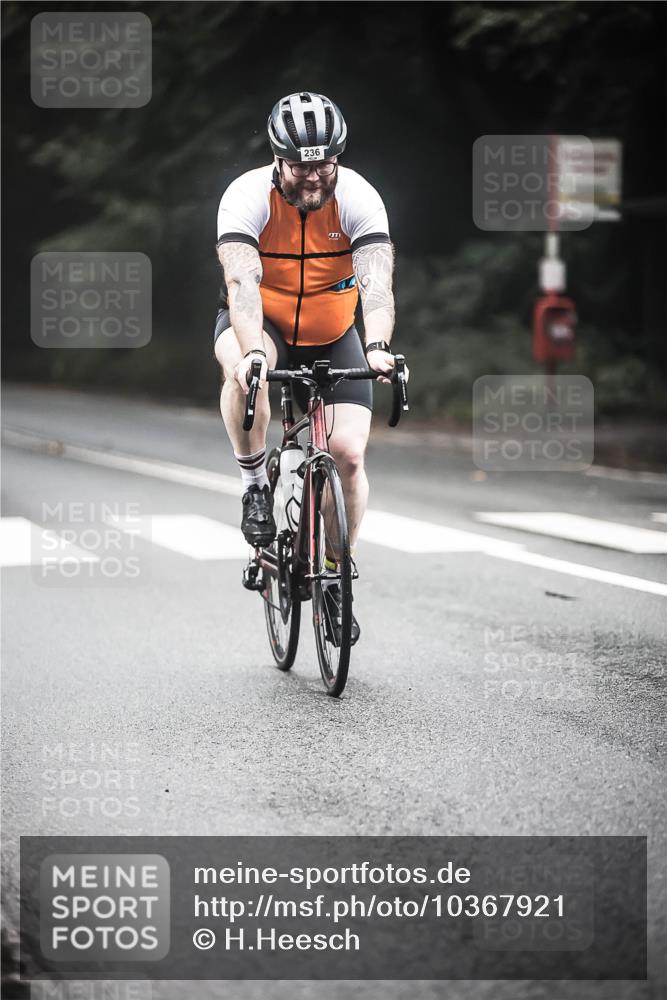 13.09.2026 - Stadtparktriathlon H.Heesch http://msf.ph/oto/10367921 13.09.2026 10:16:37 Radfahren 224, 236, 289, 348, 351 meine-sportfotos.de