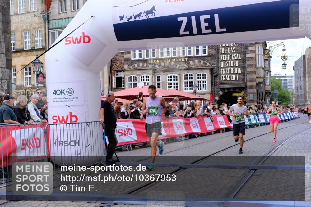 13.09.2026 - 21. swb-Marathon Bremen Tim E. http://msf.ph/oto/10367953 13.09.2026 13:05:01 Ziel 1223, 1224, 1712, 2207, 2646, 2956, 5283, 5674, 7538, 7814, 8054, 8701, 8936, 9070, 9306, 9689, 13034, 13187 meine-sportfotos.de